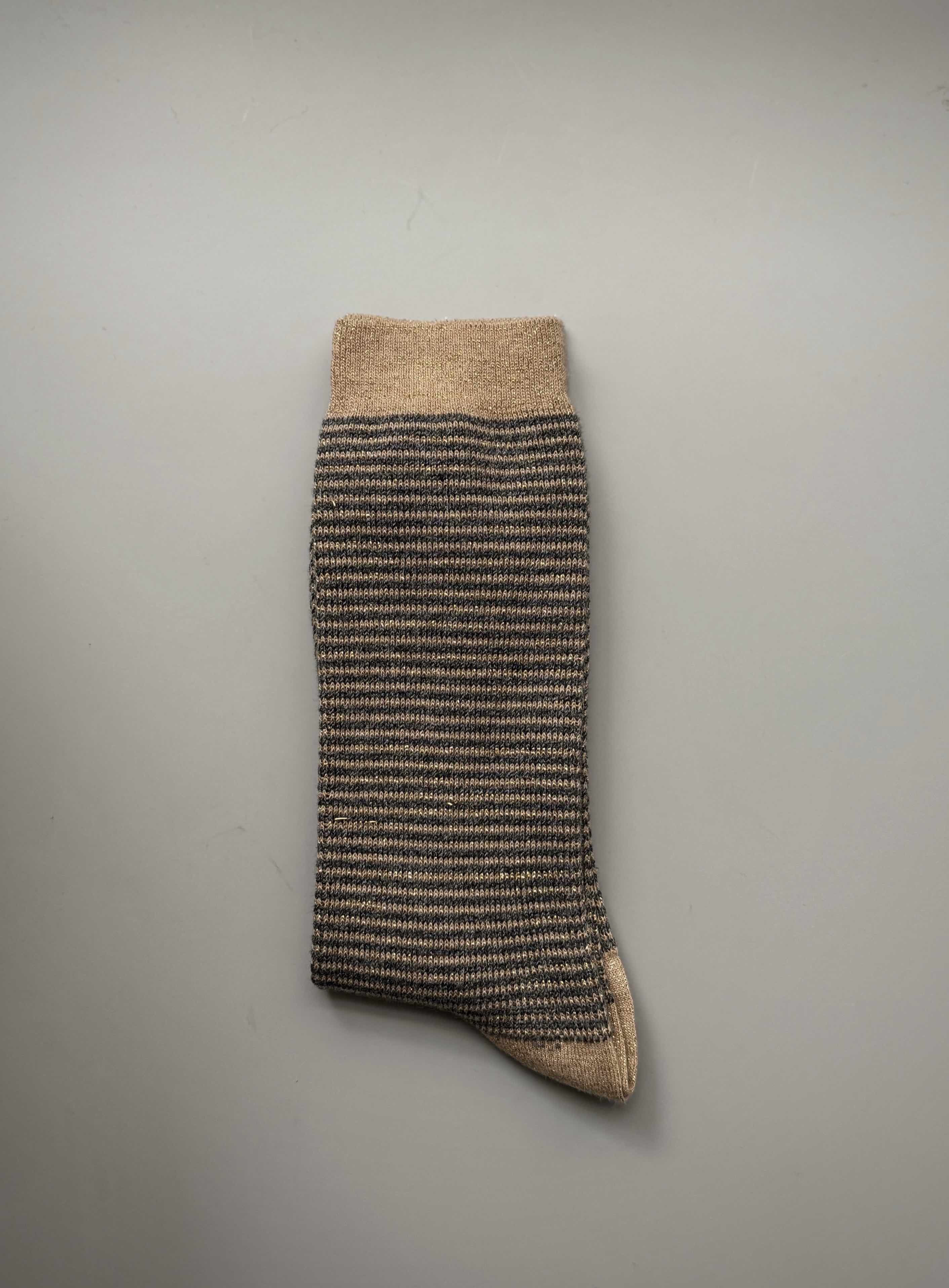 Lyon 細線條襪 米色